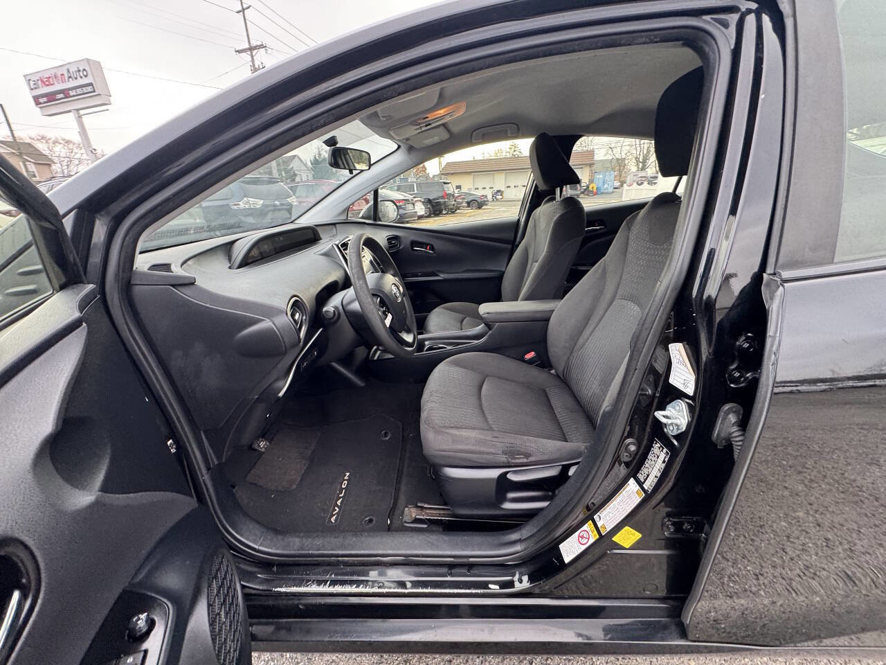 Used 2016 Toyota Prius Two image 32