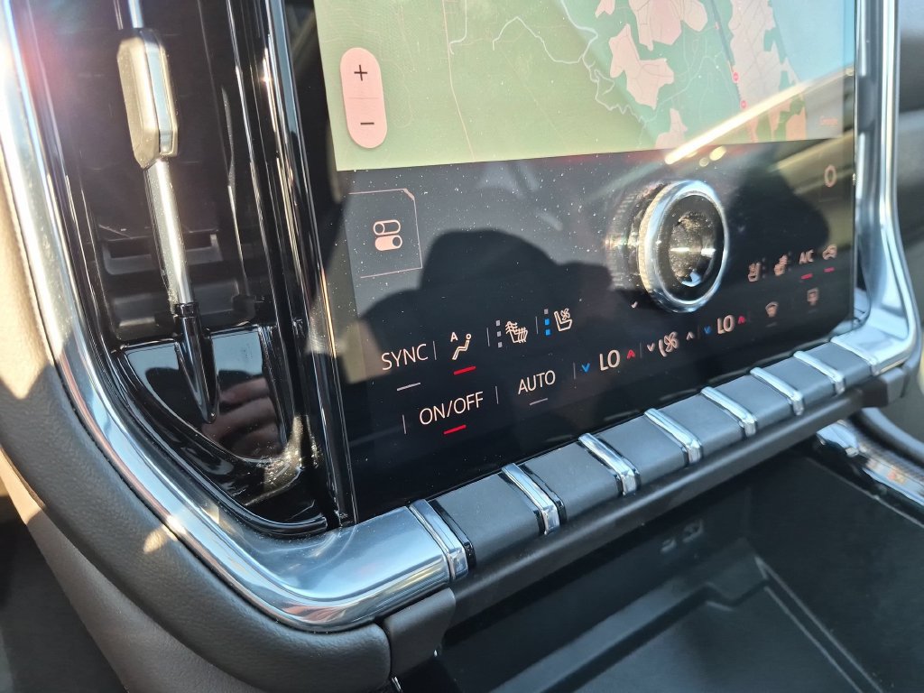 Used 2026 GMC Yukon XL Elevation w/ Elevation Premium Package RWD image 23