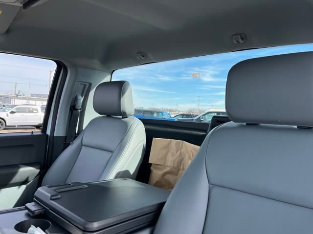 New 2024 Ford F550 4x4 Regular Cab Super Duty image 19