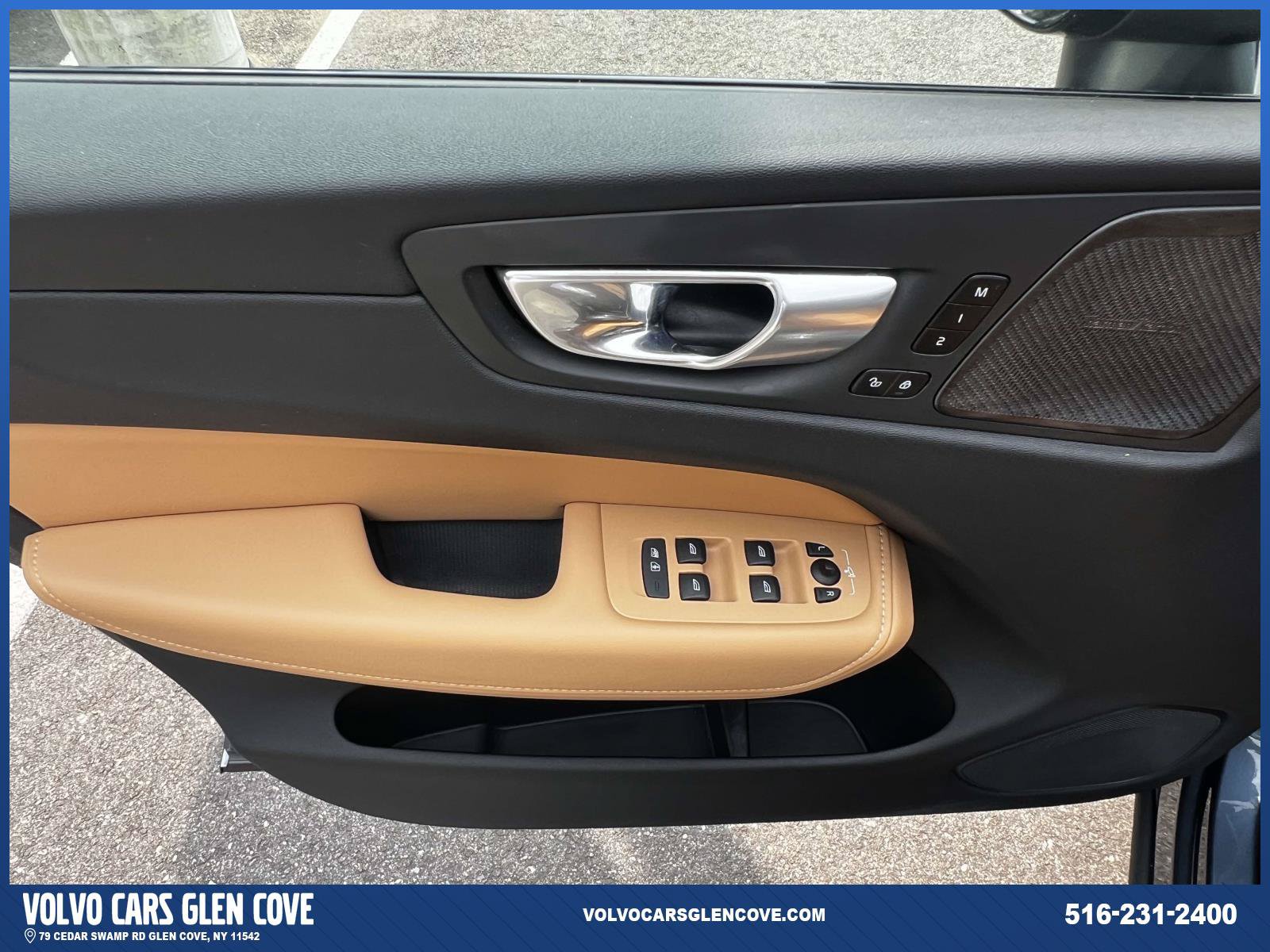 Certified 2025 Volvo XC60 B5 Ultra w/ Protection Package Premier AWD/4WD image 15