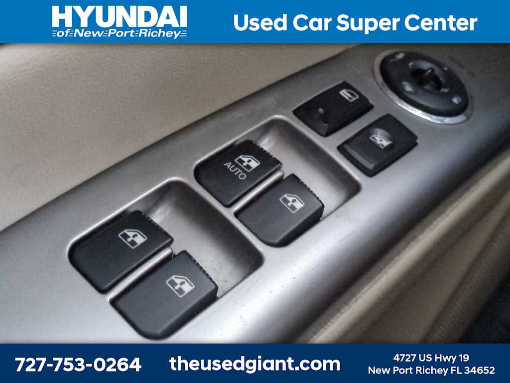Used 2011 Hyundai Santa Fe Limited FWD image 24