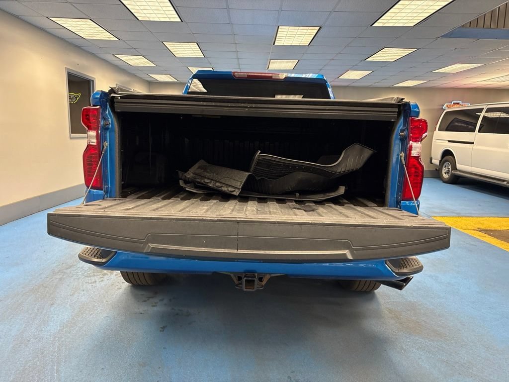 Certified 2023 Chevrolet Silverado 1500 Custom w/ Rally Edition AWD/4WD image 8
