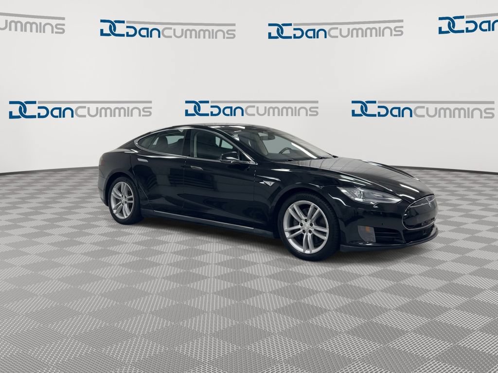 Used 2015 Tesla Model S 70D AWD/4WD image 2