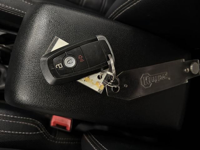 Used 2020 Ford EcoSport Titanium image 32