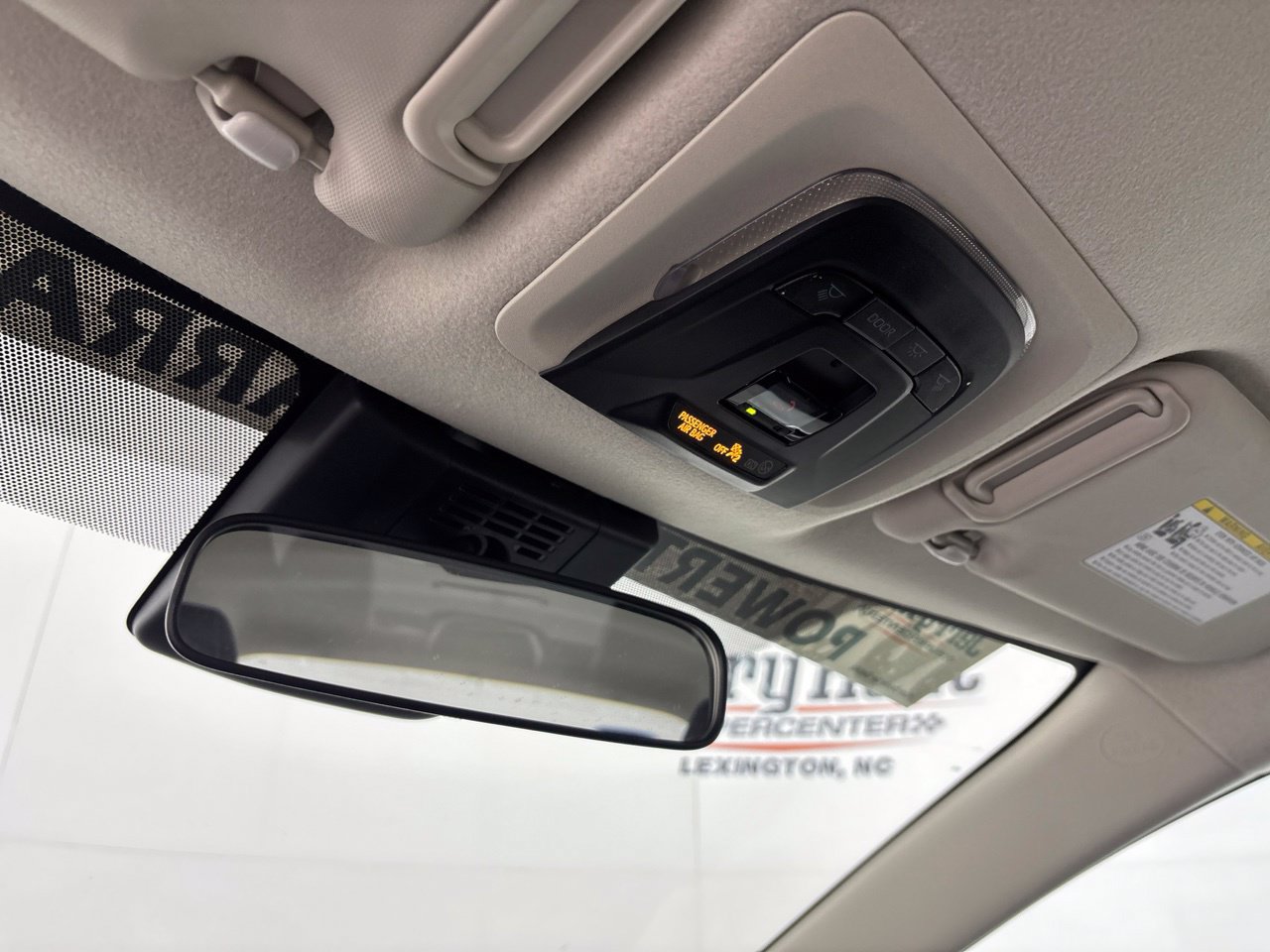 Used 2025 Toyota Corolla LE FWD image 21