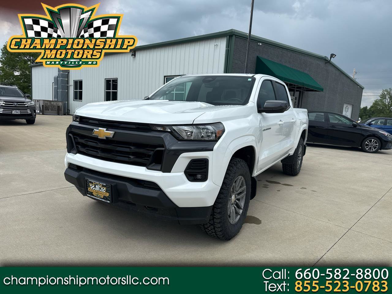 Used 2024 Chevrolet Colorado LT w/ LT Convenience Package II AWD/4WD image 1