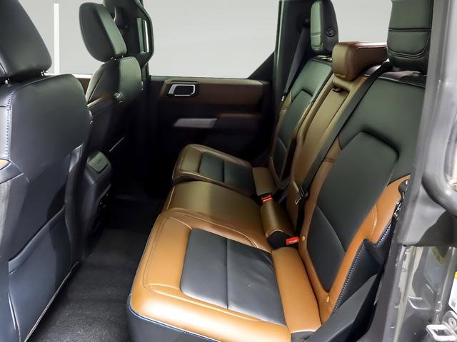 Used 2022 Ford Bronco Outer Banks image 10