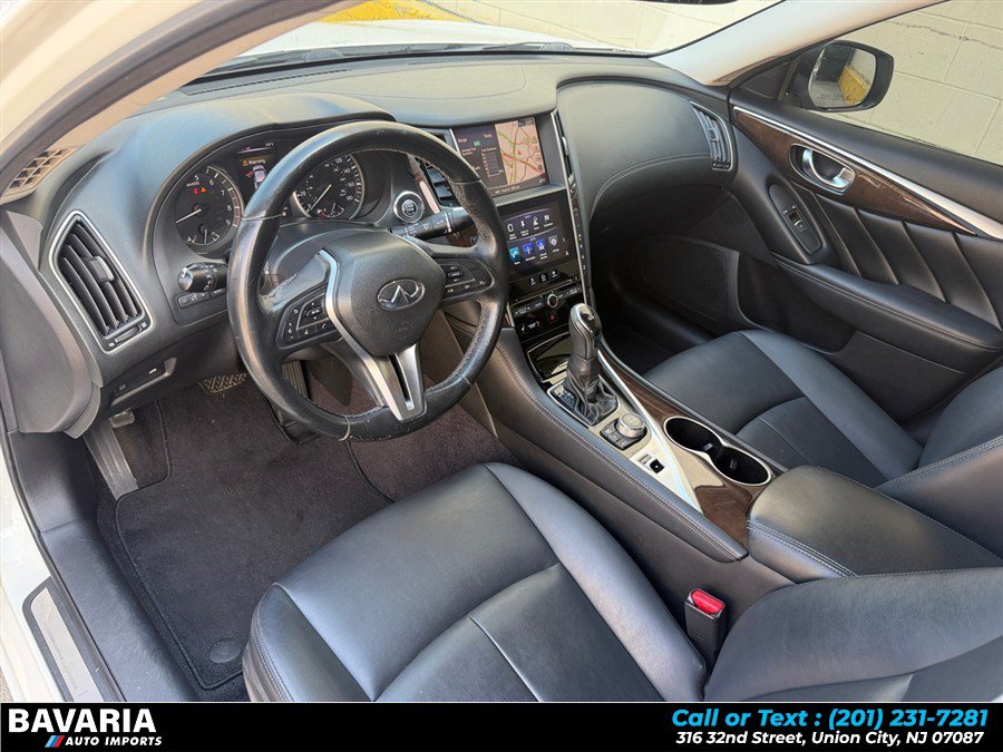 Used 2018 INFINITI Q50 Luxe w/ Essential Package (3.0T Luxe) AWD/4WD image 22