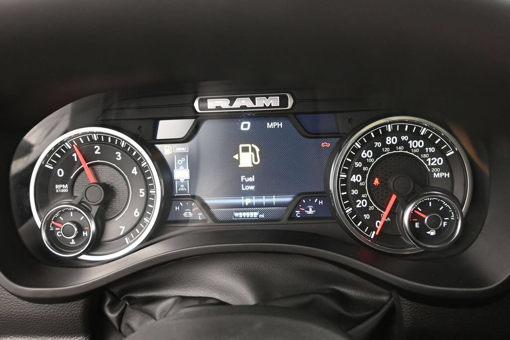 Used 2025 RAM 1500 Big Horn AWD/4WD image 40