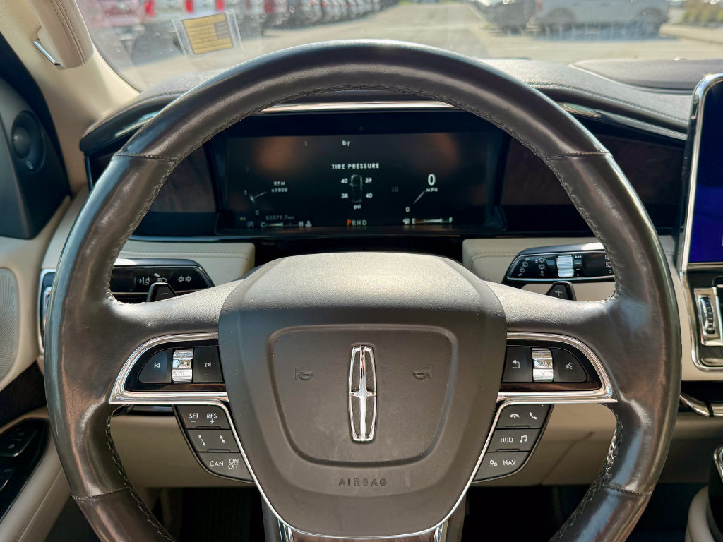 Used 2019 Lincoln Navigator Reserve AWD/4WD image 21