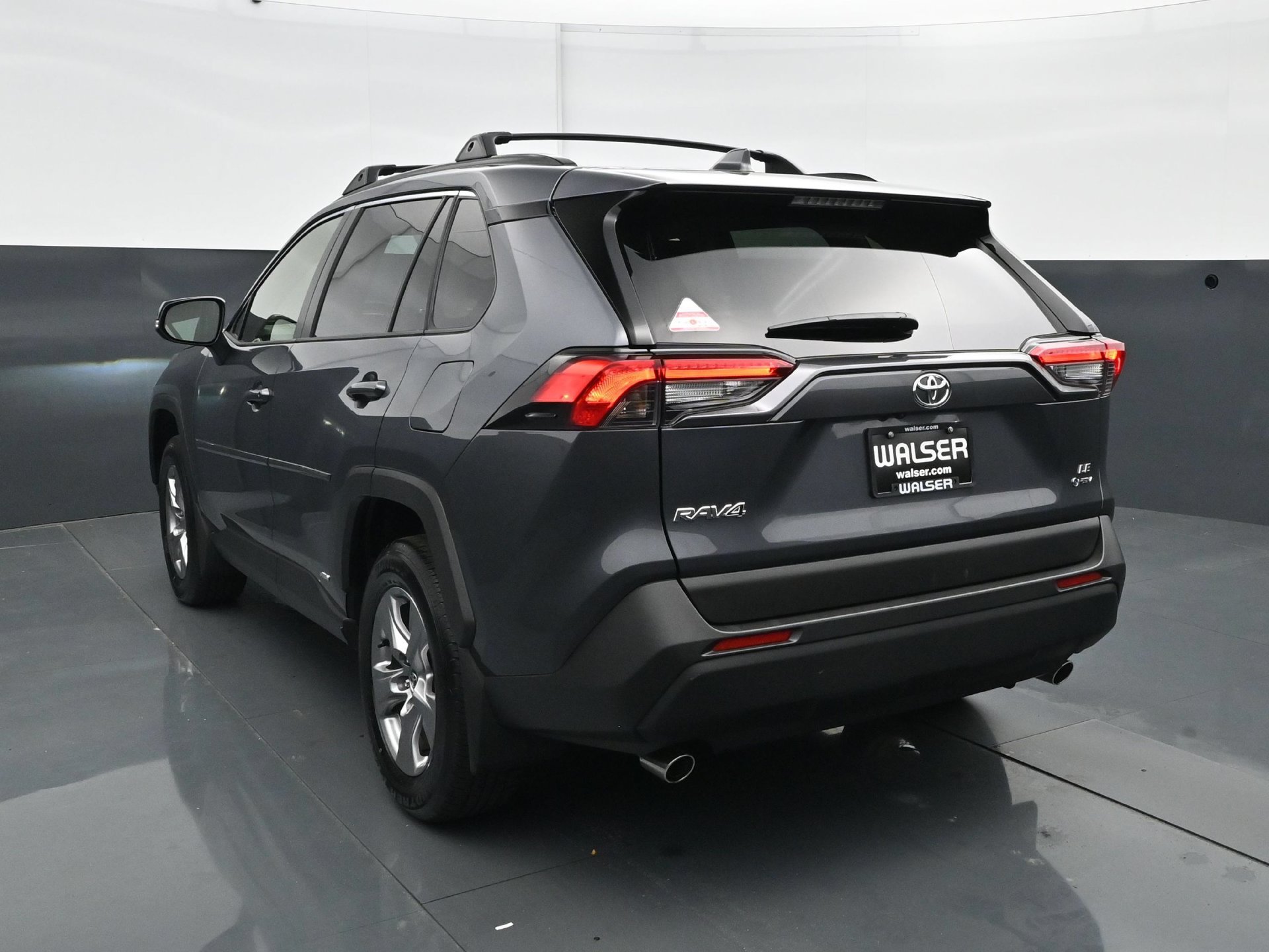 Used 2025 Toyota RAV4 LE AWD/4WD image 5
