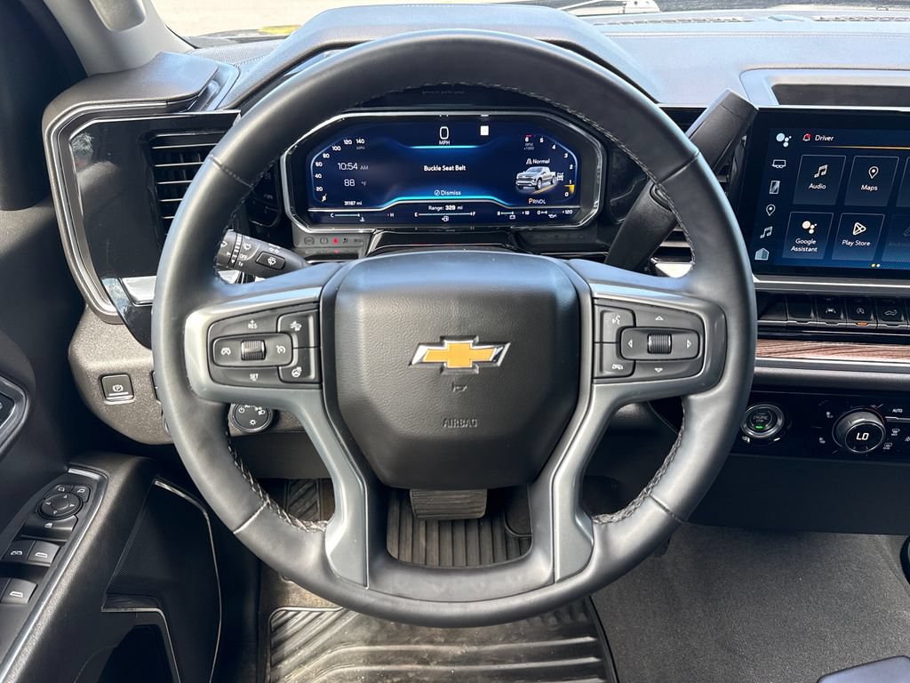 Used 2023 Chevrolet Silverado 1500 LT AWD/4WD image 16