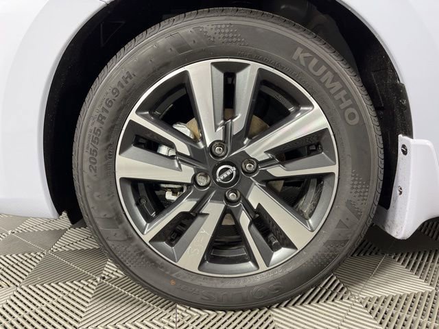 New 2025 Nissan Versa SV w/ Trunk Package image 12