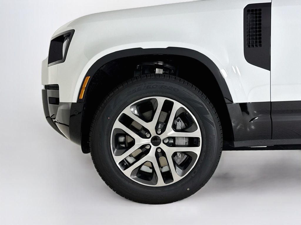 Used 2026 Land Rover Defender 110 X-Dynamic SE AWD/4WD image 27