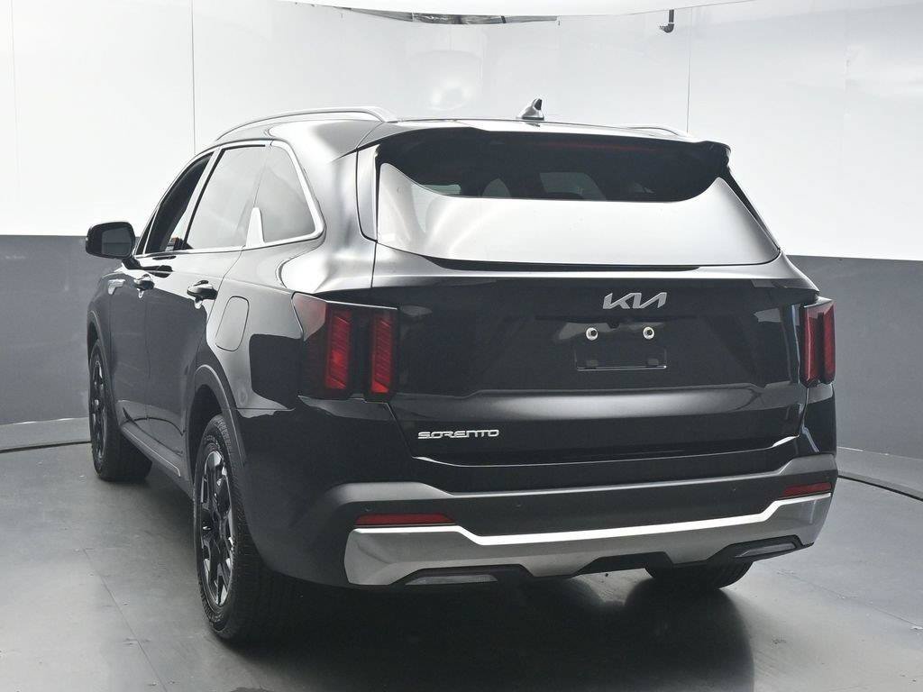Used 2025 Kia Sorento S w/ Panoramic Sunroof Package FWD image 6