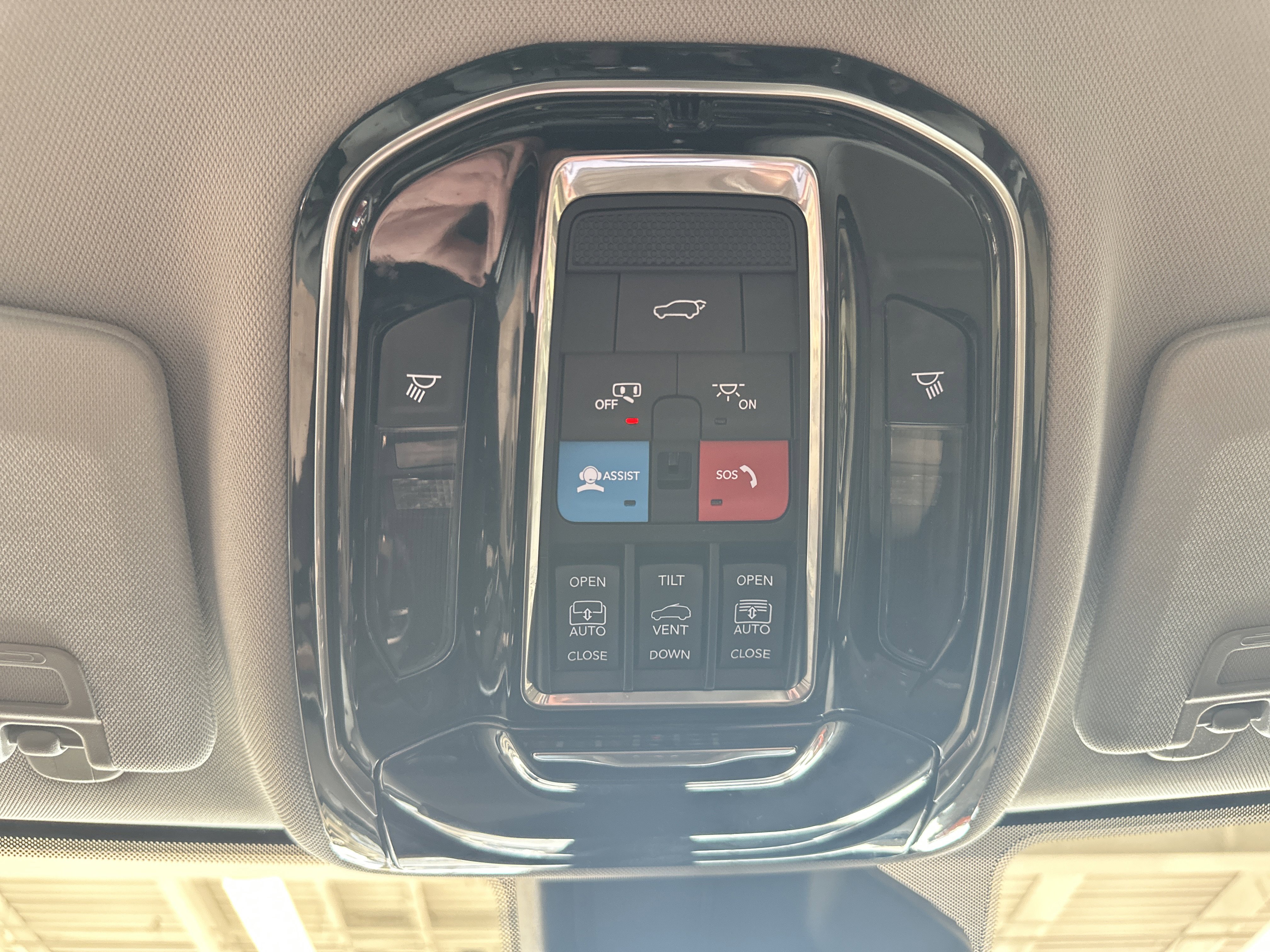 Used 2023 Jeep Grand Cherokee L Summit w/ Advanced Protech Group IV image 43