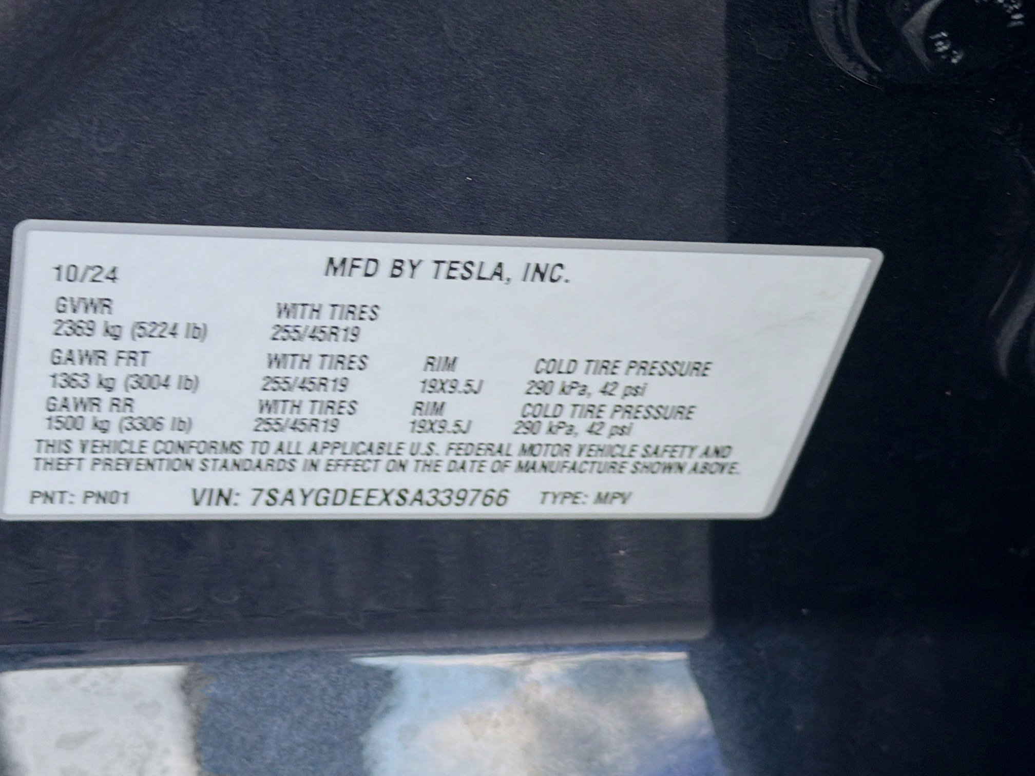 Used 2025 Tesla Model Y Long Range AWD/4WD image 36