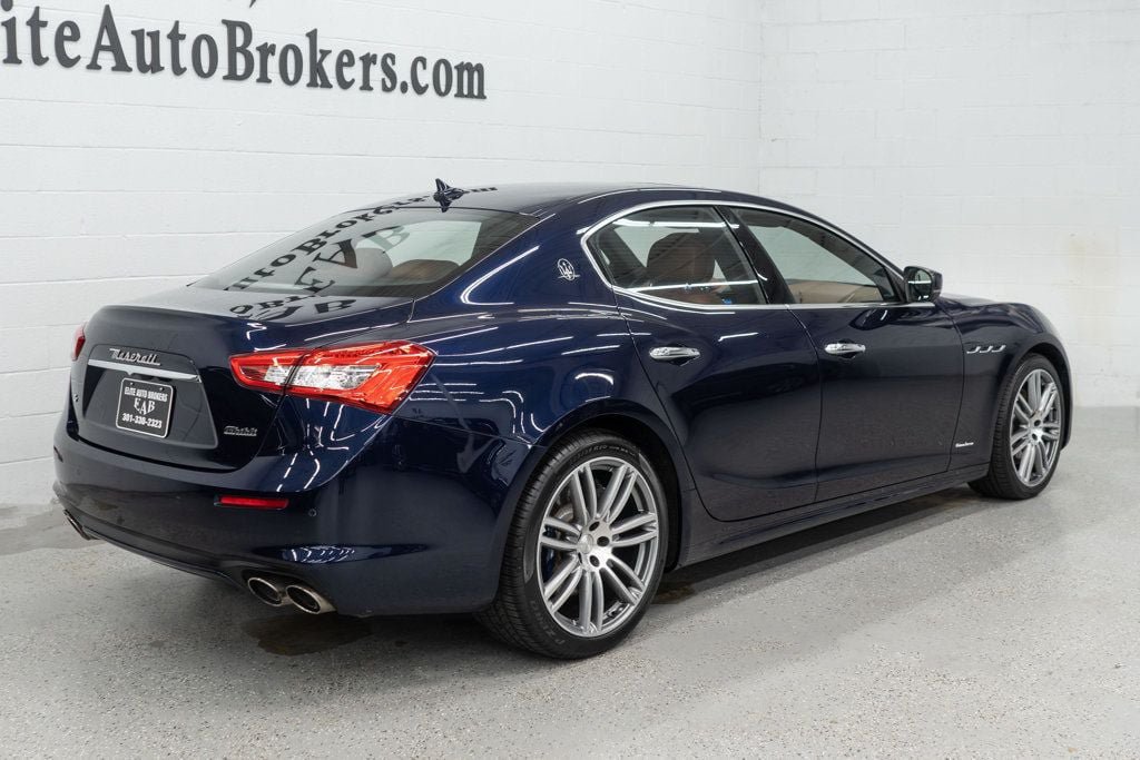 Used 2018 Maserati Ghibli S GranLusso RWD image 36