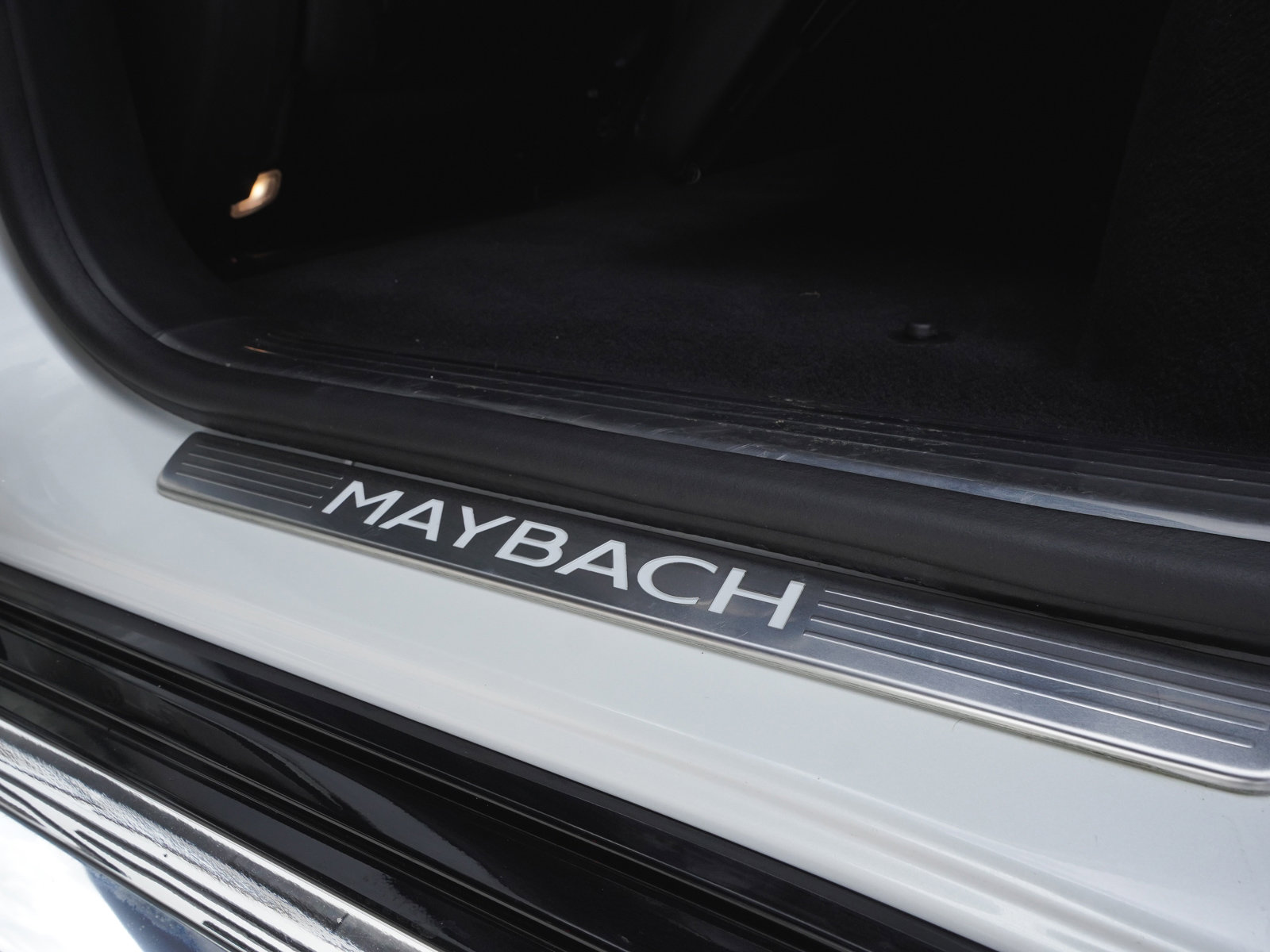 Used 2023 Mercedes-Benz Maybach GLS 600 4MATIC image 13