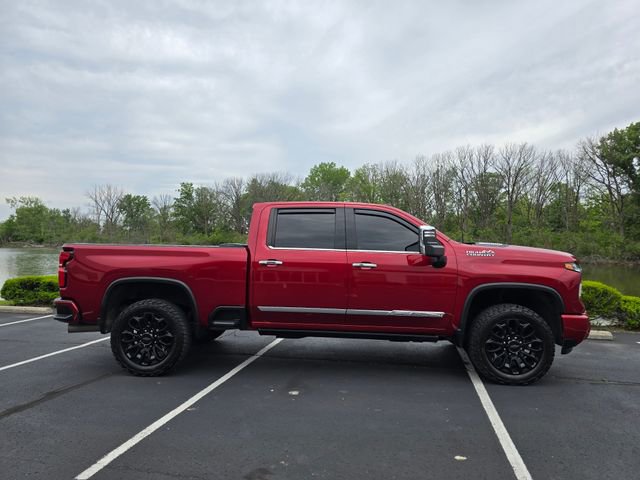 Used 2024 Chevrolet Silverado 2500 High Country w/ Technology Package AWD/4WD image 5