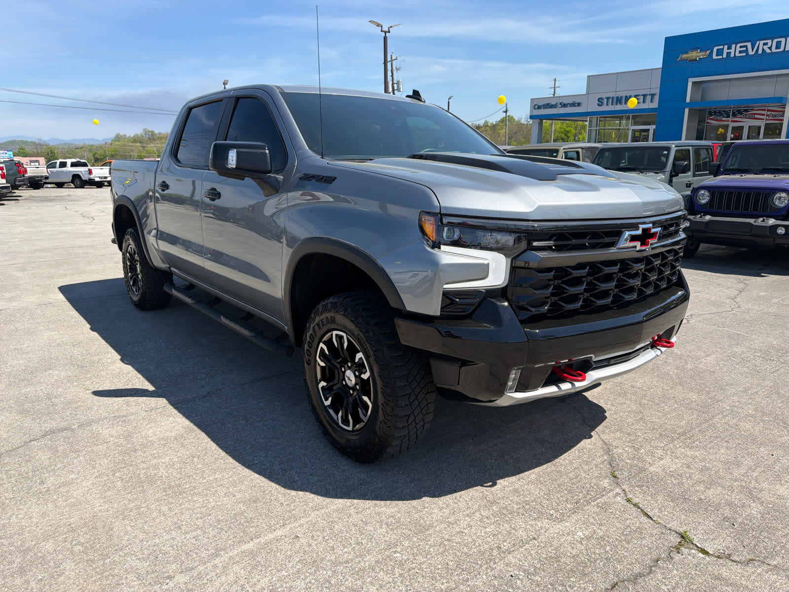 Used 2023 Chevrolet Silverado 1500 ZR2 w/ Technology Package image 4
