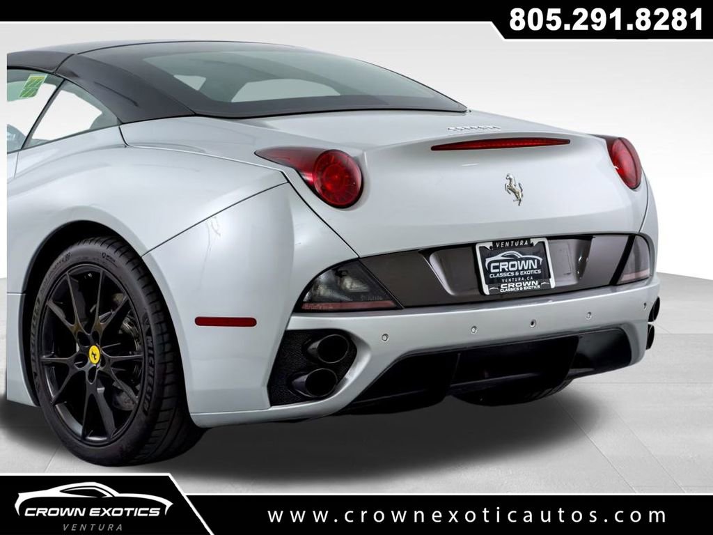 Used 2012 Ferrari California image 18