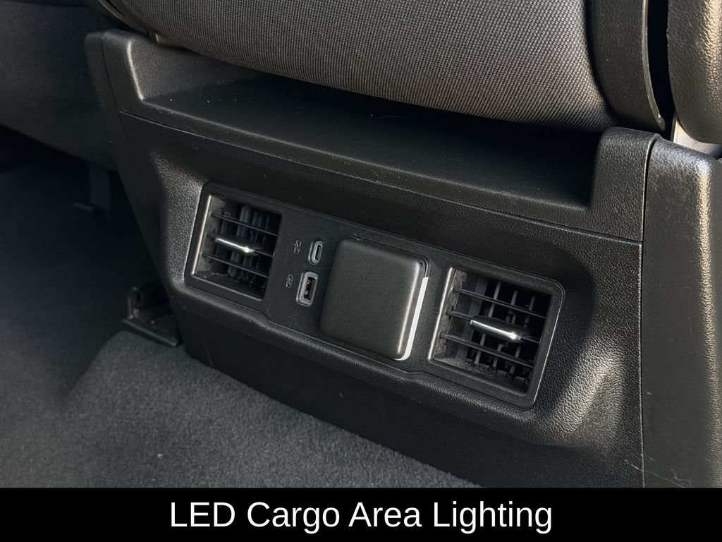 Used 2025 Chevrolet Silverado 1500 LT RWD image 35