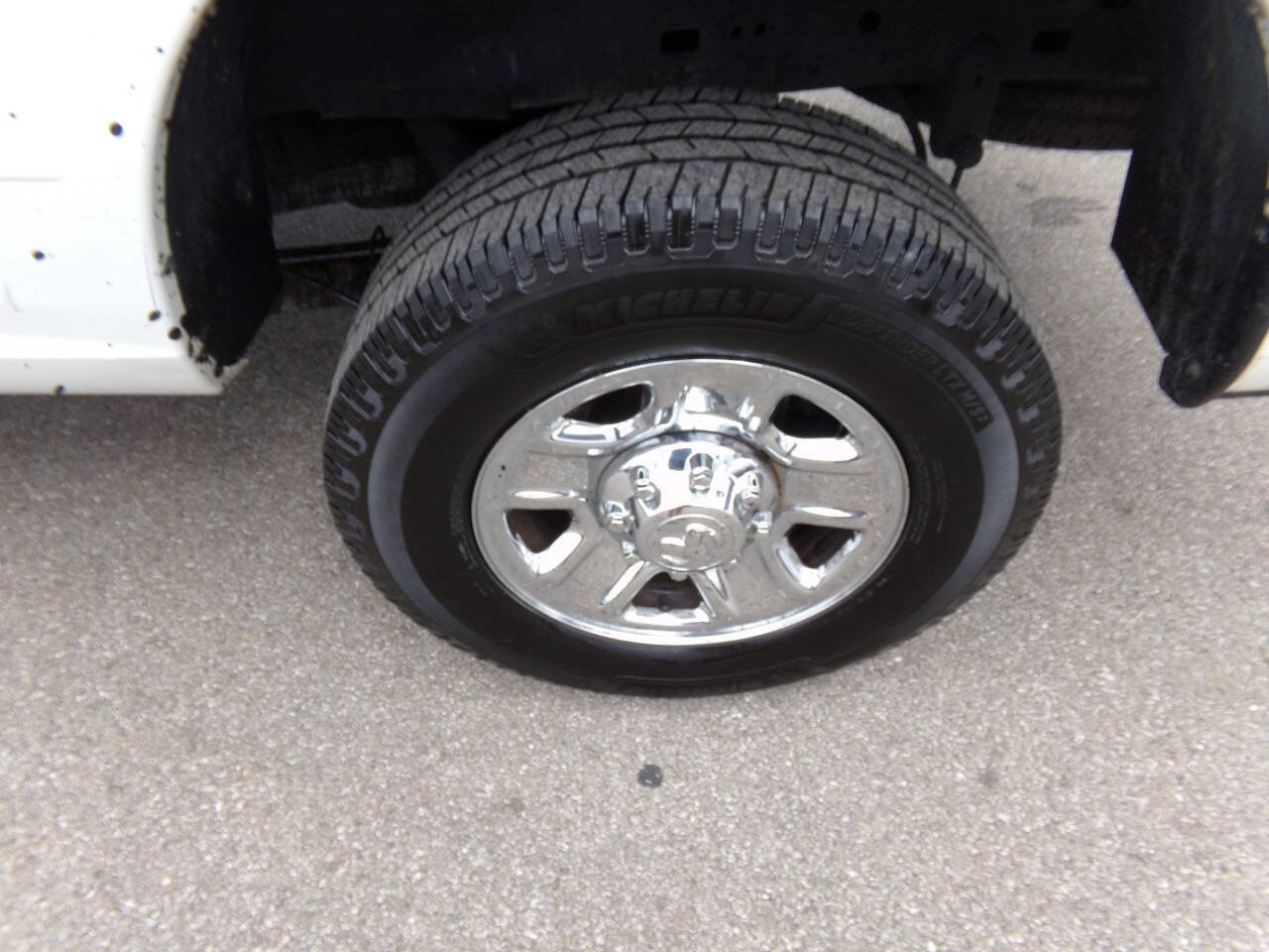 Used 2017 RAM 2500 Tradesman w/ Chrome Appearance Group image 37