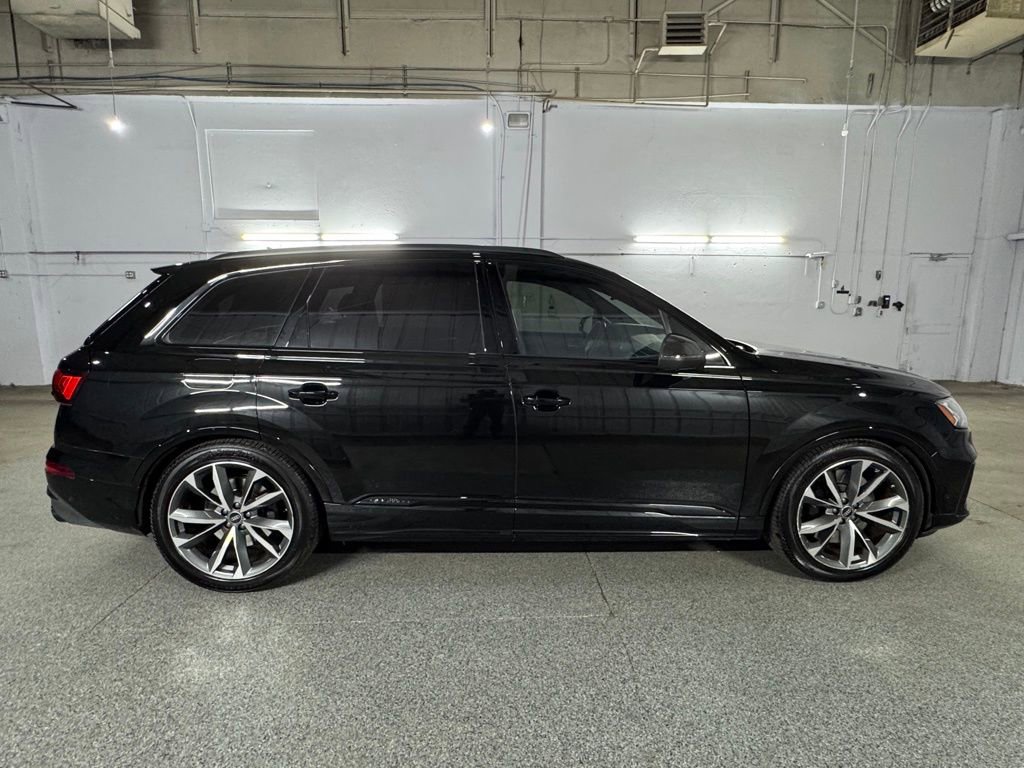 Used 2023 Audi SQ7 Prestige image 12