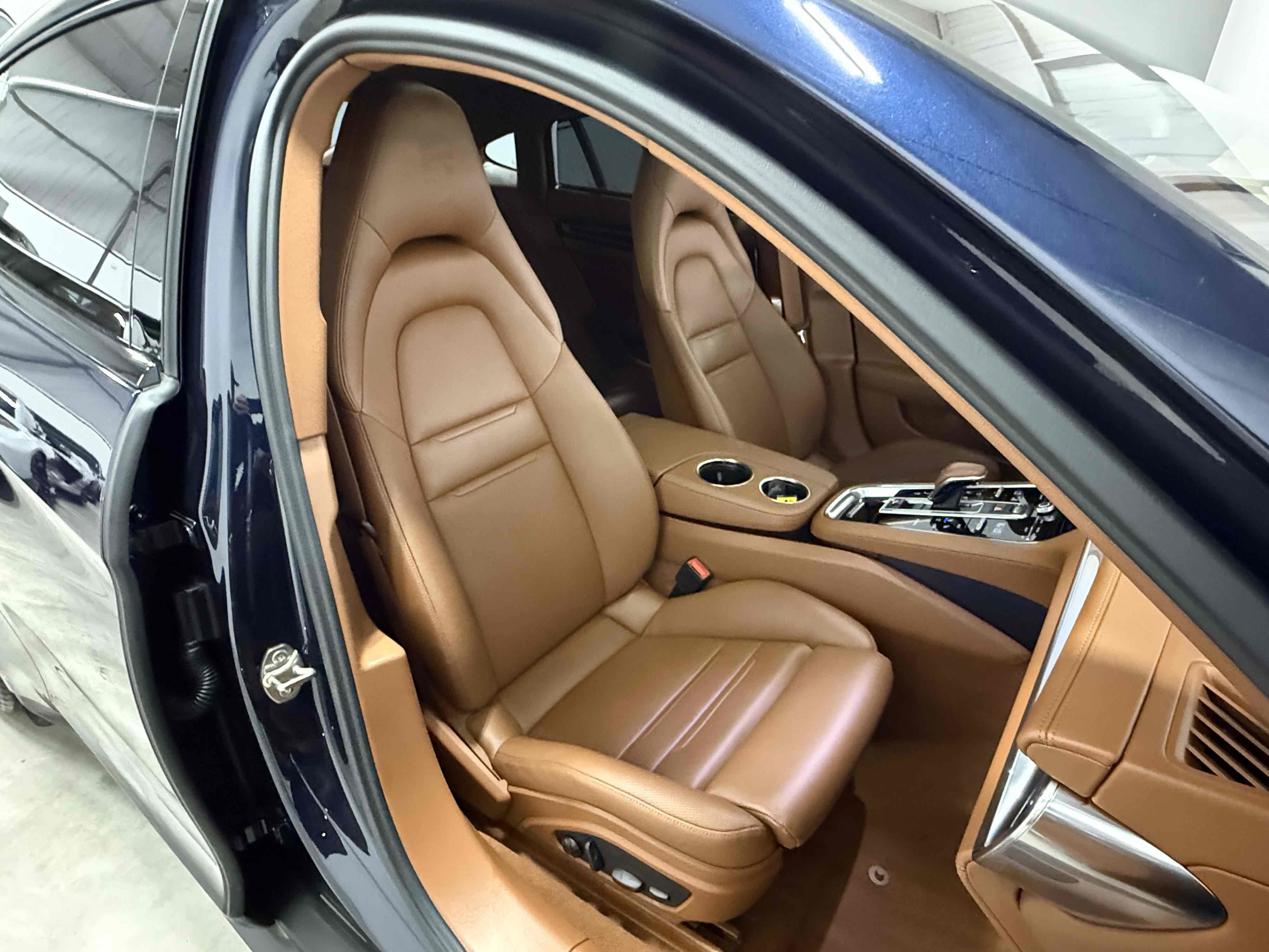 Used 2022 Porsche Panamera Platinum Edition RWD image 78