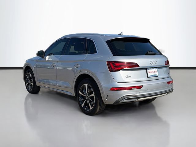 Used 2021 Audi Q5 Premium w/ Convenience Package image 5
