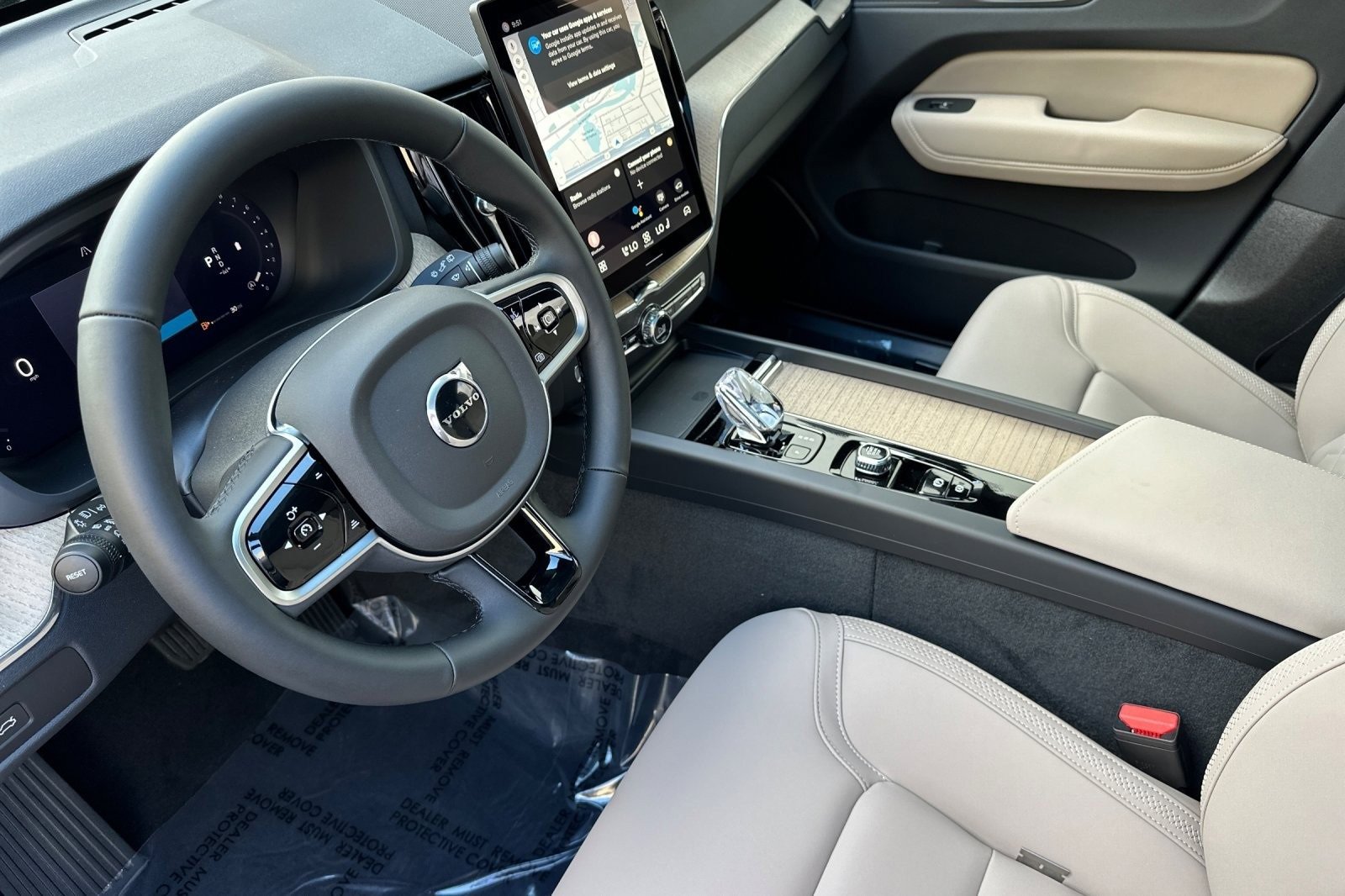New 2026 Volvo XC60 B5 Plus w/ Protection Package image 13