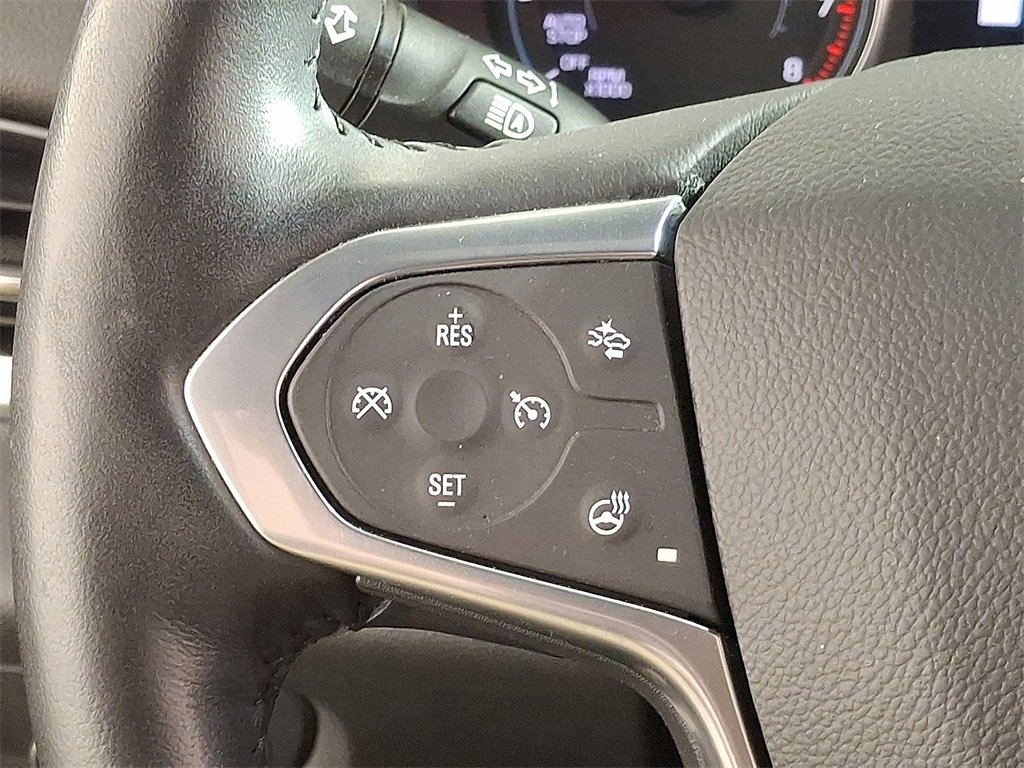 Used 2022 Chevrolet Traverse LT w/ LT Premium Package image 24