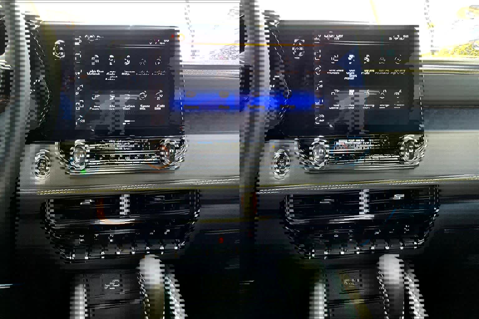 Used 2024 Chevrolet Colorado ZR2 w/ Technology Package image 33