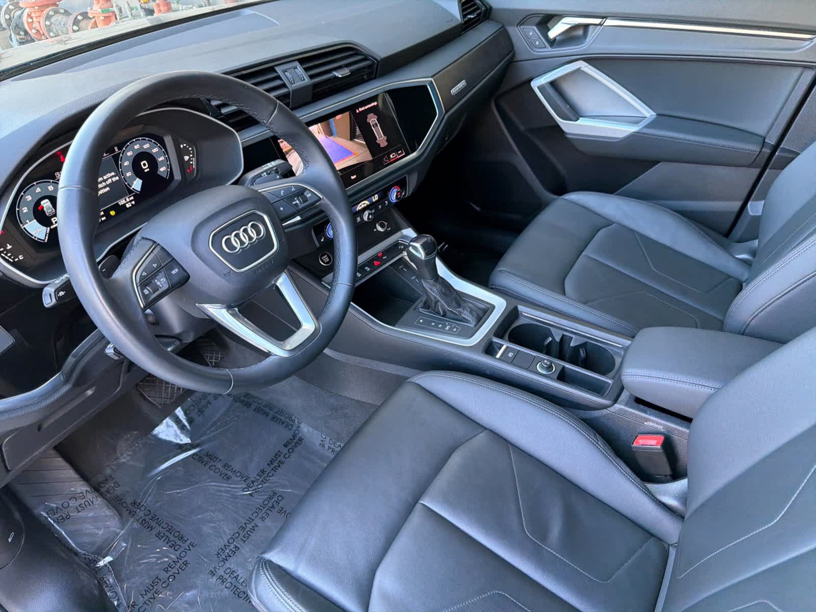 Used 2023 Audi Q3 2.0T Premium w/ Convenience Package AWD/4WD image 11