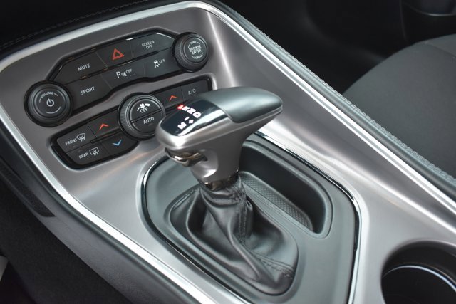 Used 2022 Dodge Challenger R/T image 26