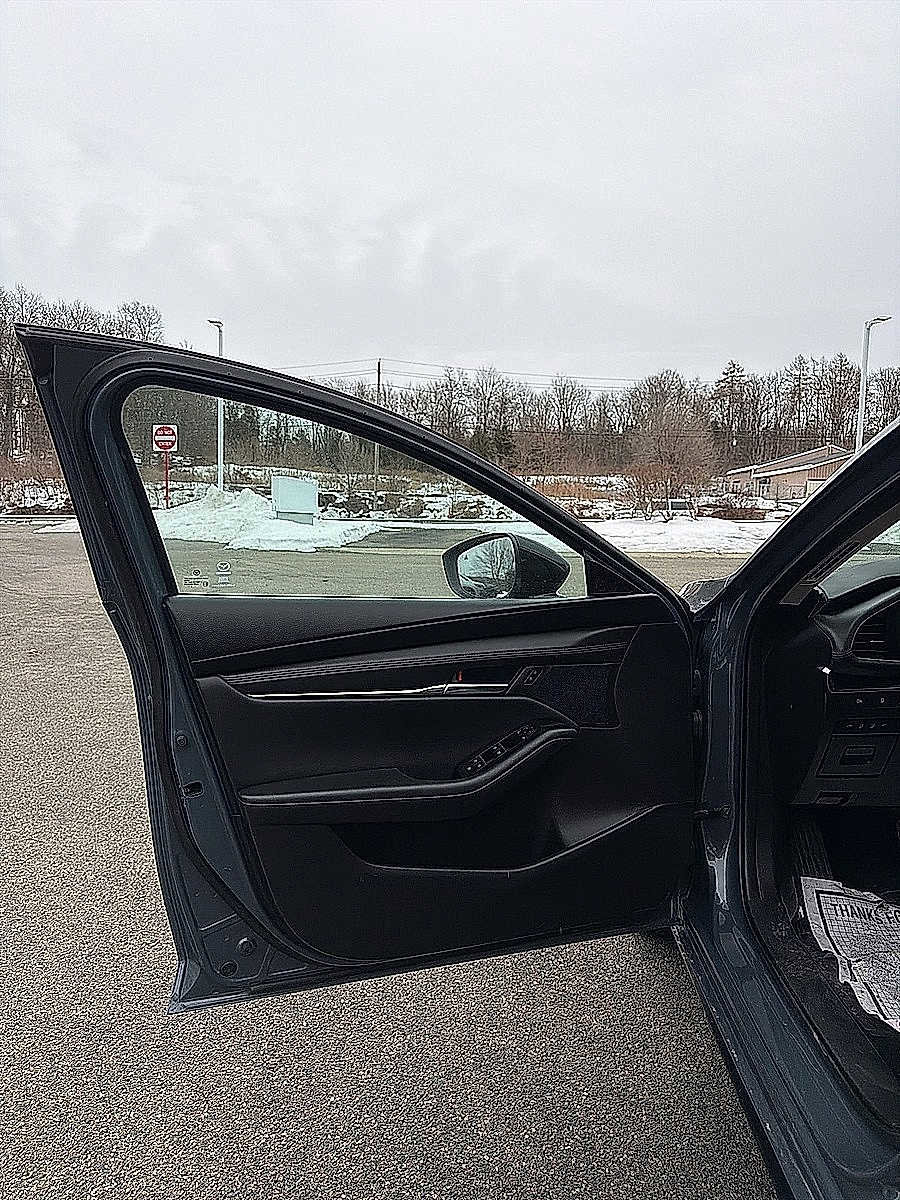 Used 2024 MAZDA MAZDA3 s image 12