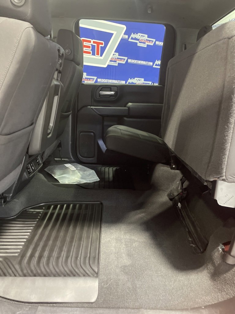 Used 2025 Chevrolet Silverado 2500 Custom w/ Custom Convenience Package image 26