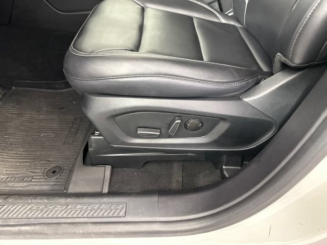 Used 2022 Ford Explorer XLT w/ Equipment Group 202A AWD/4WD image 21