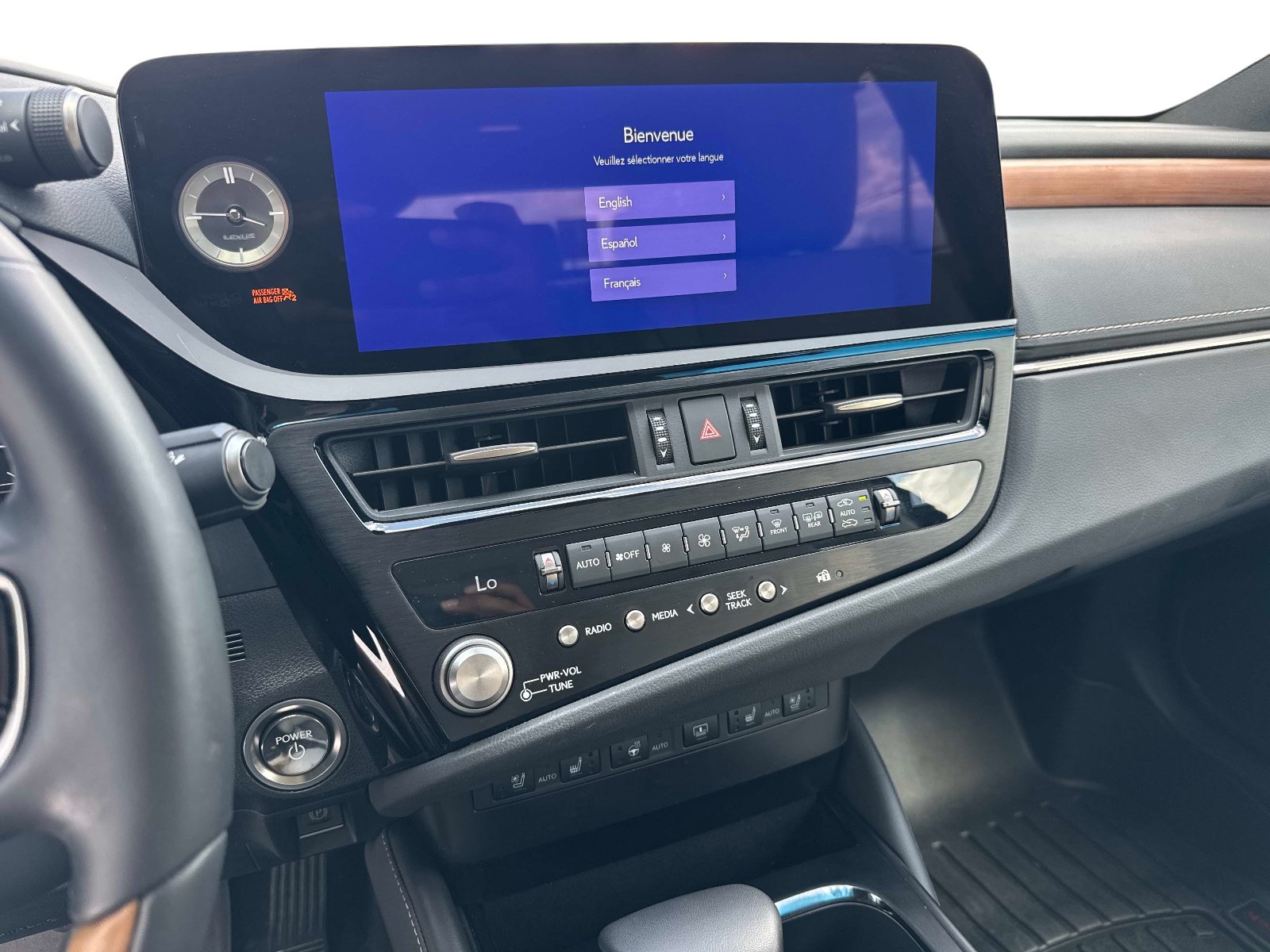 Certified 2025 Lexus ES 300h Ultra Luxury w/ Accessory Package (Z1) FWD image 24