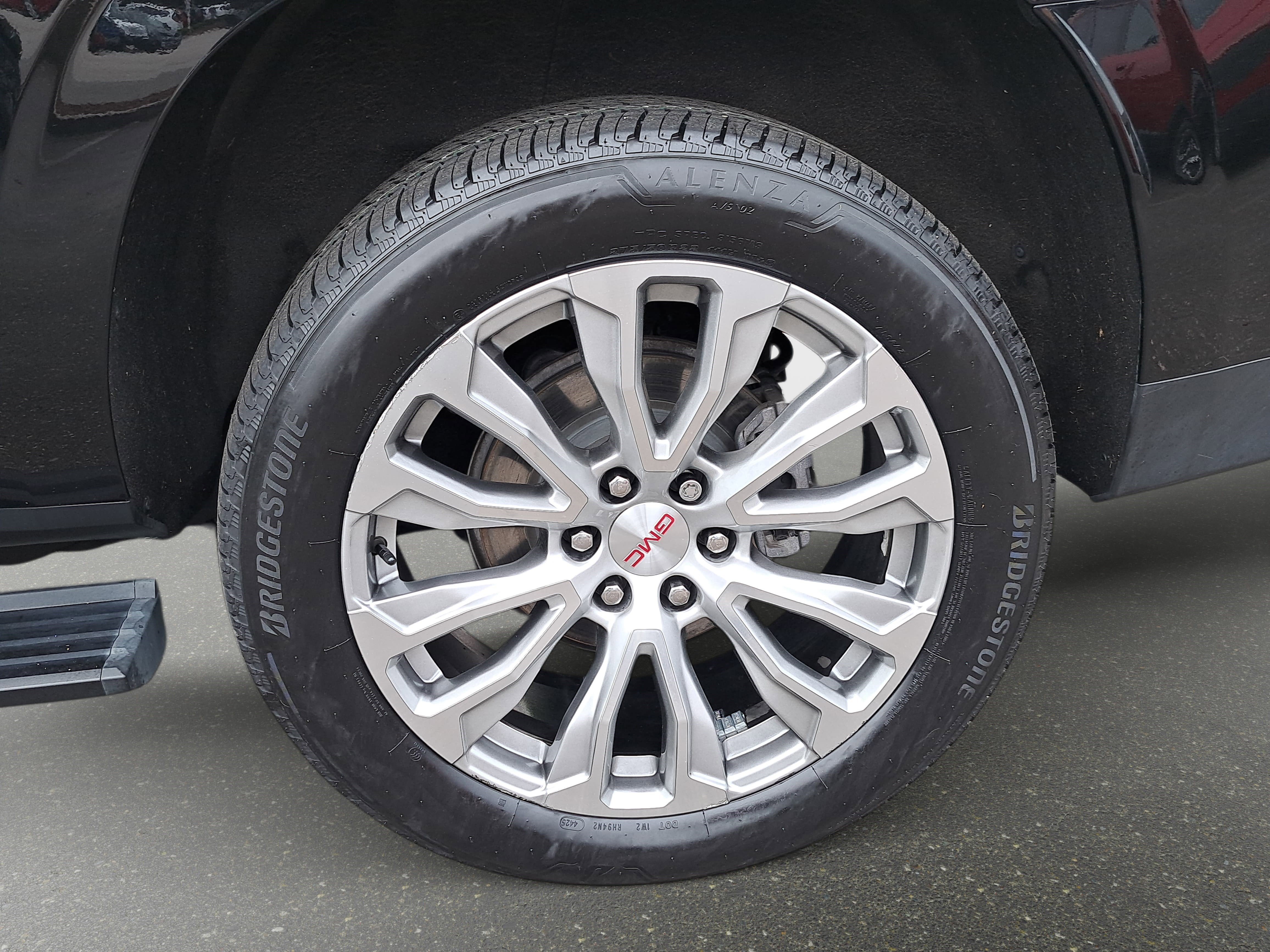Used 2022 GMC Yukon XL Denali w/ Max Trailering Package AWD/4WD image 34