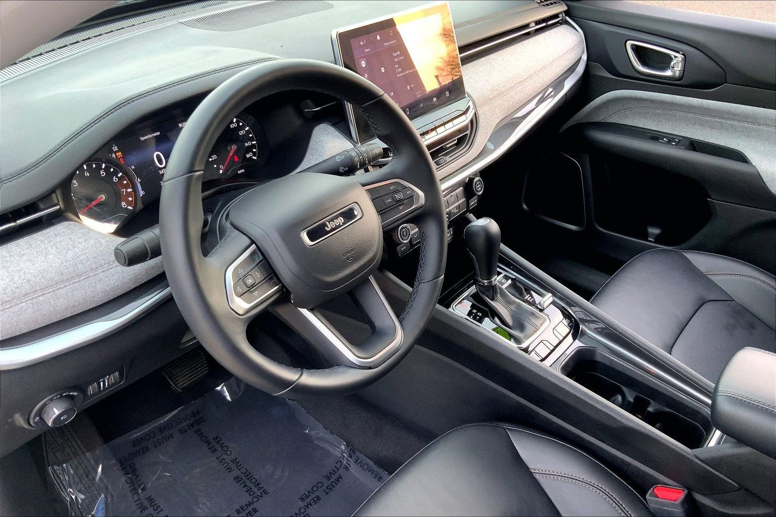 Certified 2022 Jeep Compass Latitude AWD/4WD image 17