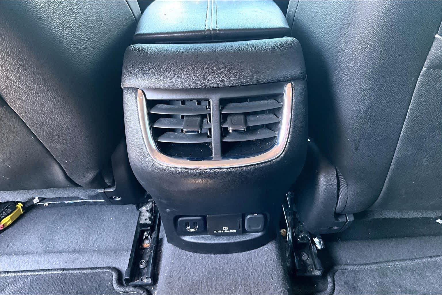 Used 2018 Chevrolet Malibu LT w/ Leather Package FWD image 37