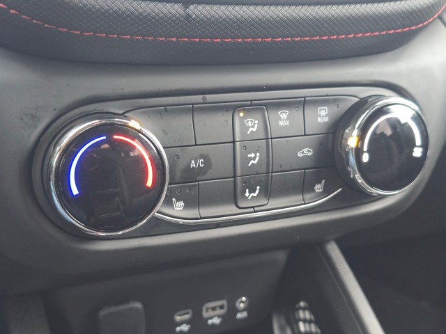 Used 2023 Chevrolet TrailBlazer RS AWD/4WD image 38