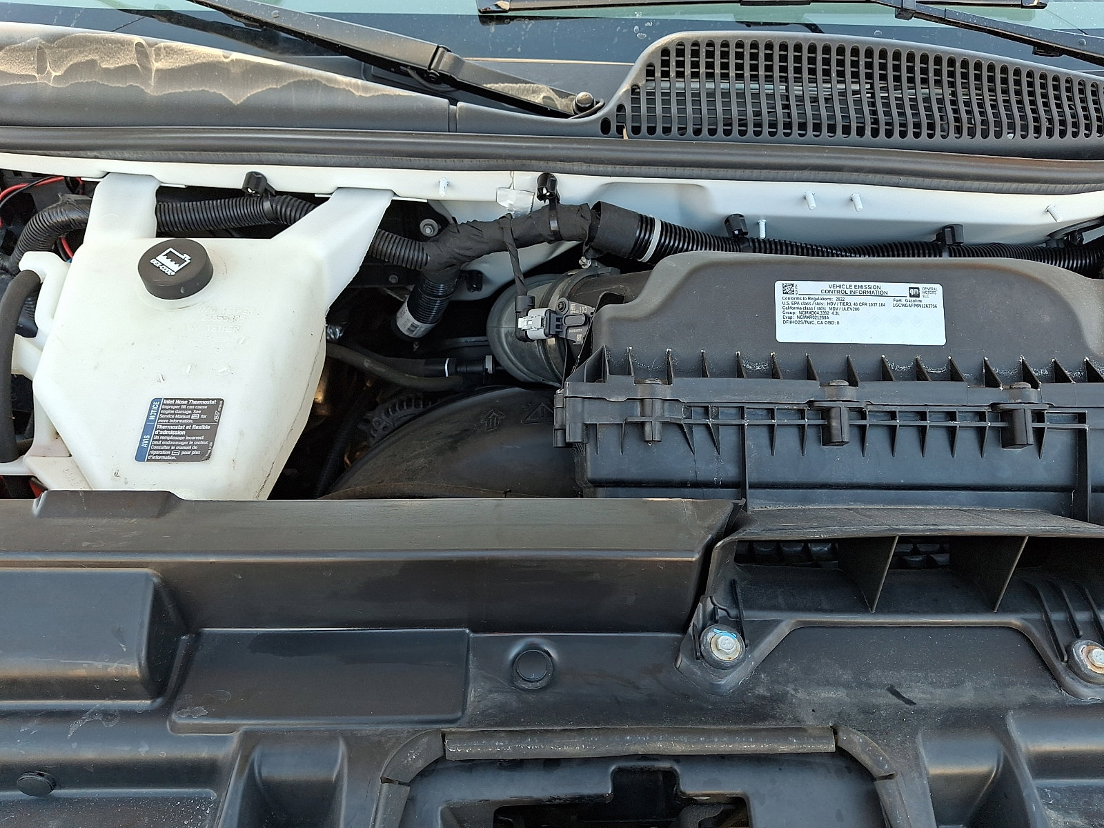 Used 2022 Chevrolet Express 2500 w/ Driver Convenience Package image 29