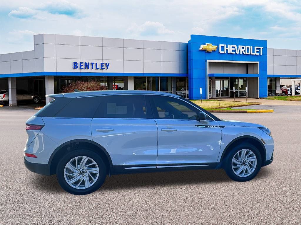 Used 2025 Lincoln Corsair FWD image 6