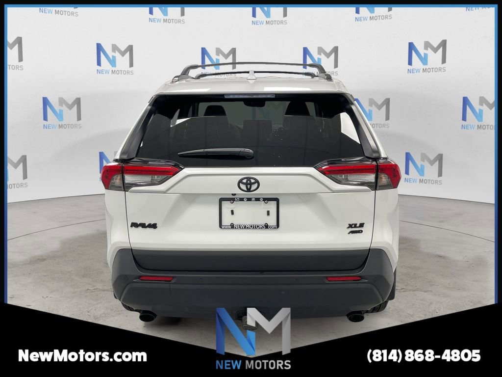 Used 2023 Toyota RAV4 XLE Premium AWD/4WD image 3