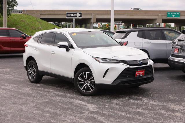 Certified 2023 Toyota Venza LE AWD/4WD image 2