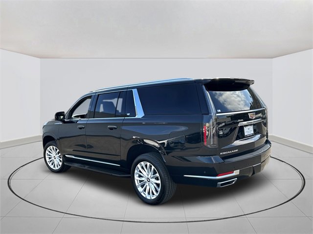 New 2026 Cadillac Escalade ESV 4WD image 3