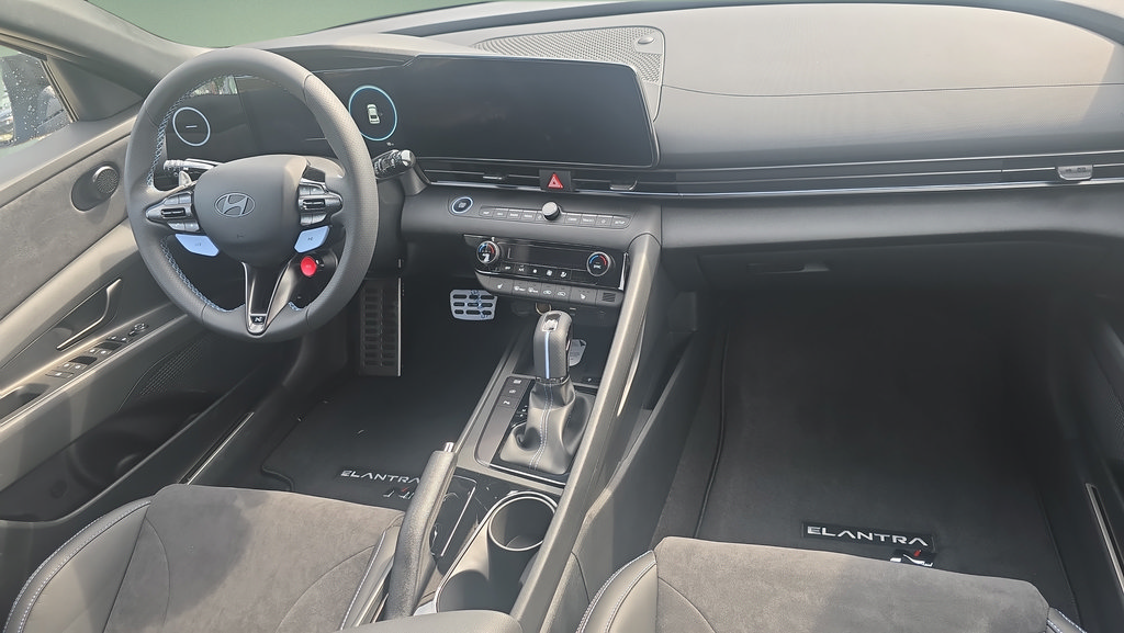 New 2026 Hyundai Elantra N FWD image 12
